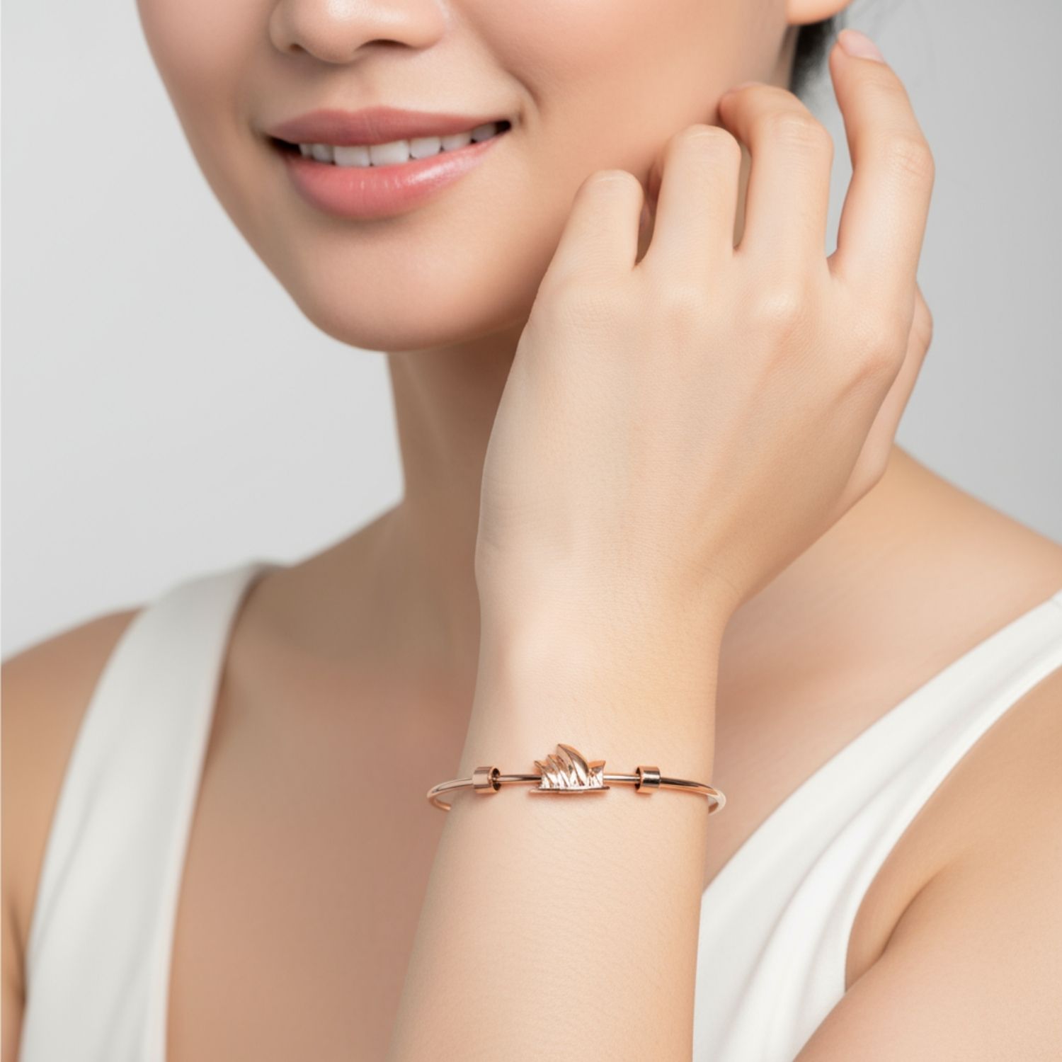 UBS Gold Liontin Emas World Tour Australia Charmee - Cdm0342 - 17K