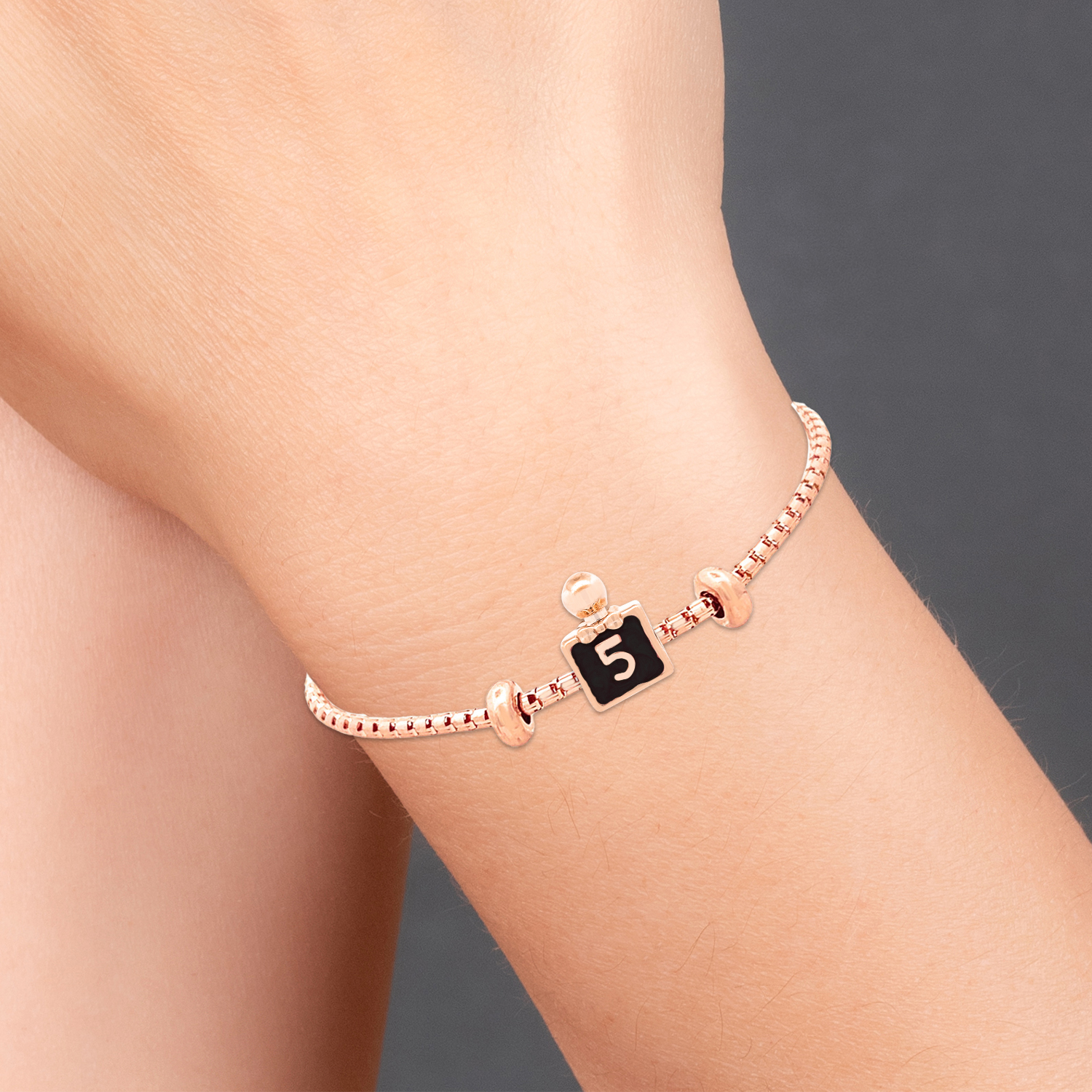 UBS Gold Liontin Emas Charmee - Cdm0323K - 8K